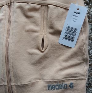 Medela Medium NWT Pumping Breastfeeding Nursing Bra Nude
